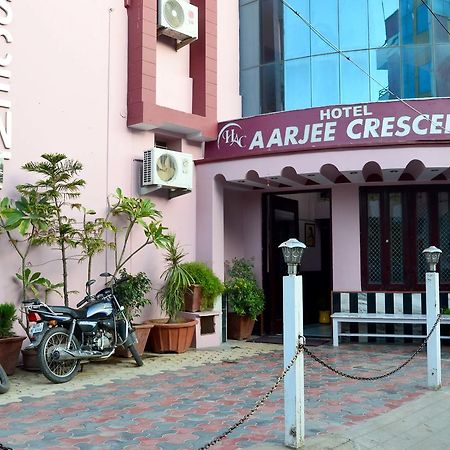 Oyo 6179 Hotel Aarjee Crescent Jaipur Extérieur photo