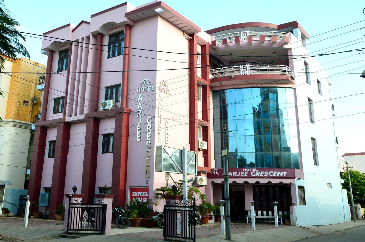 Oyo 6179 Hotel Aarjee Crescent Jaipur Extérieur photo