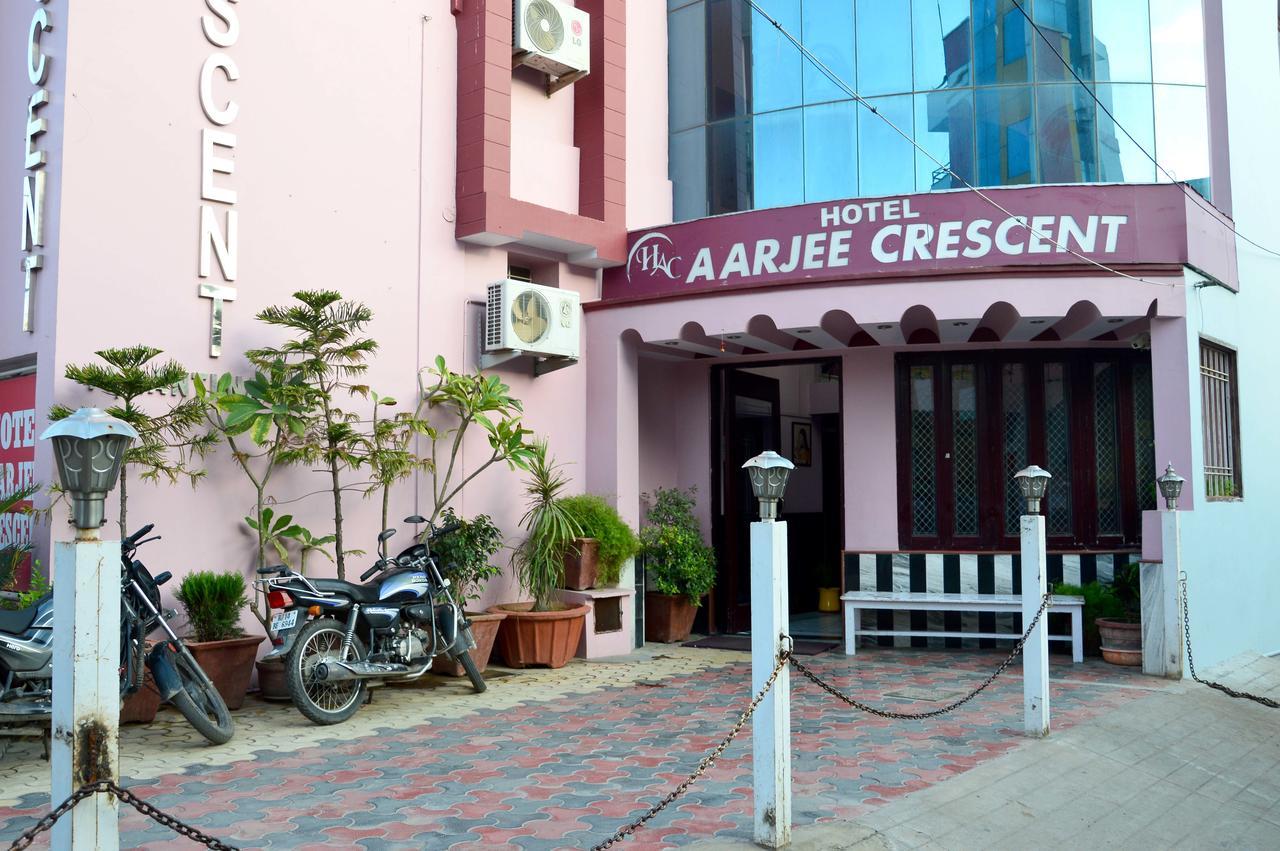 Oyo 6179 Hotel Aarjee Crescent Jaipur Extérieur photo